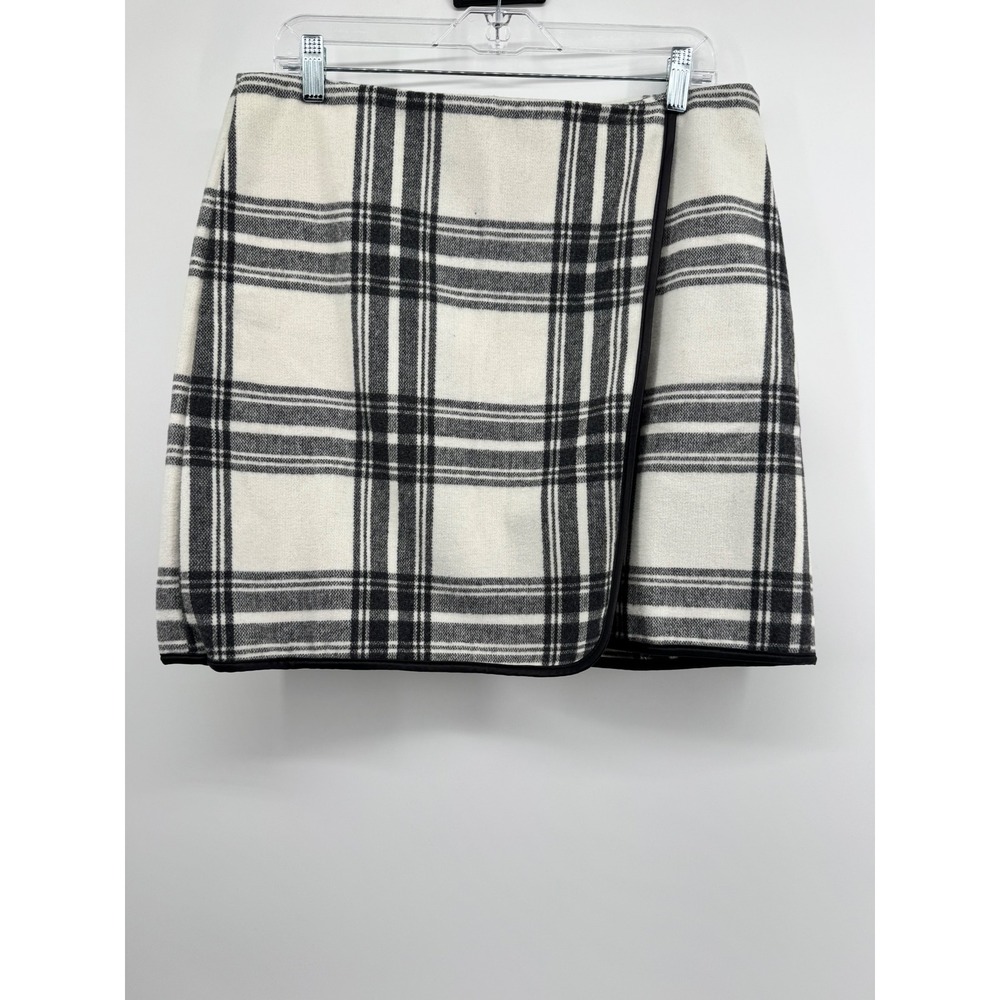 Joe Fresh Womens Plaid Wrap Mini Skirt Off White Black Faux Leather Trim Size 10